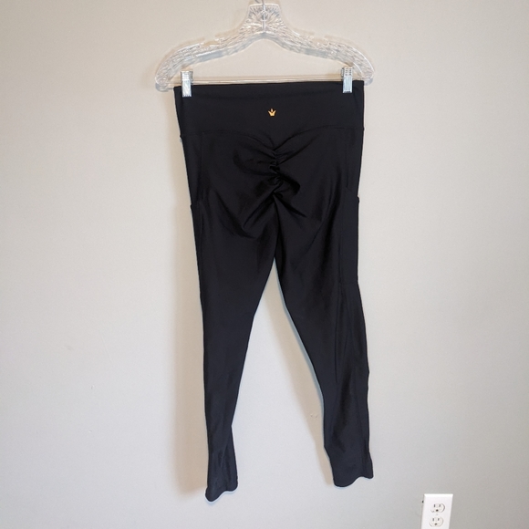 Obsession Black Leggings with Criss Cross Top and Pockets, size L - Picture 5 of 6